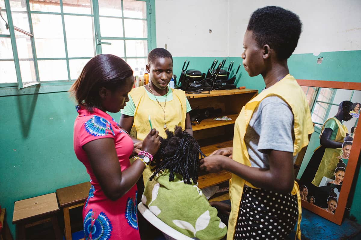 hair-stylist-training-hope-for-hearts-uganda